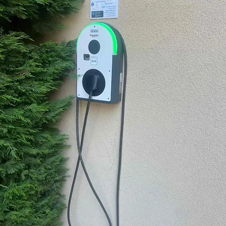 公寓 La View 2br By The Sea Ev Charger & Free Parking And Pool 瓦爾納