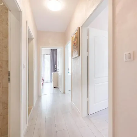 公寓 La View 2br By The Sea Ev Charger & Free Parking And Pool 瓦爾納