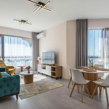 La View 2br By The Sea Ev Charger & Free Parking And Pool 公寓 瓦爾納