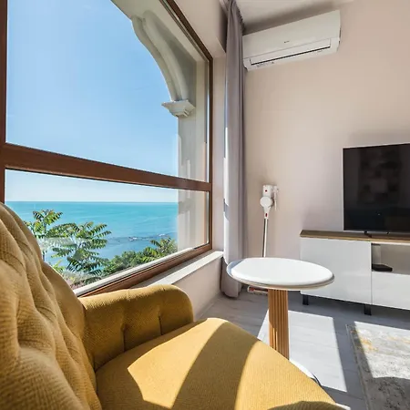 公寓 La View 2br By The Sea Ev Charger & Free Parking And Pool *